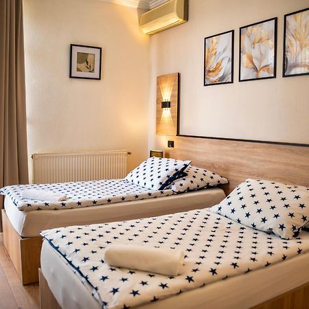 Hotel Bolero غيور المظهر الخارجي الصورة