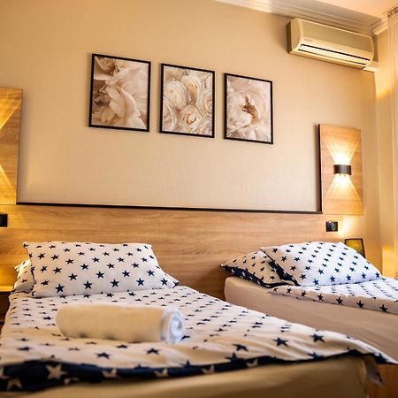 Hotel Bolero غيور المظهر الخارجي الصورة