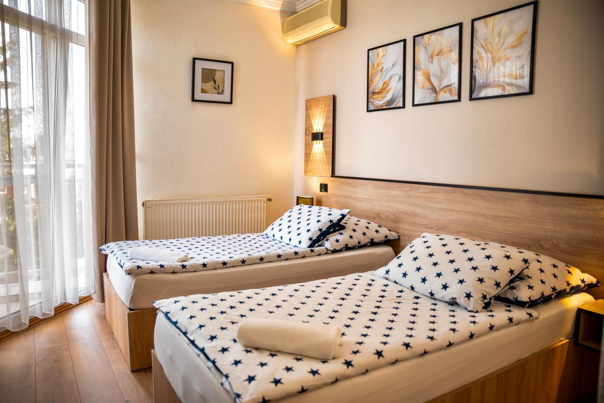 Hotel Bolero غيور المظهر الخارجي الصورة